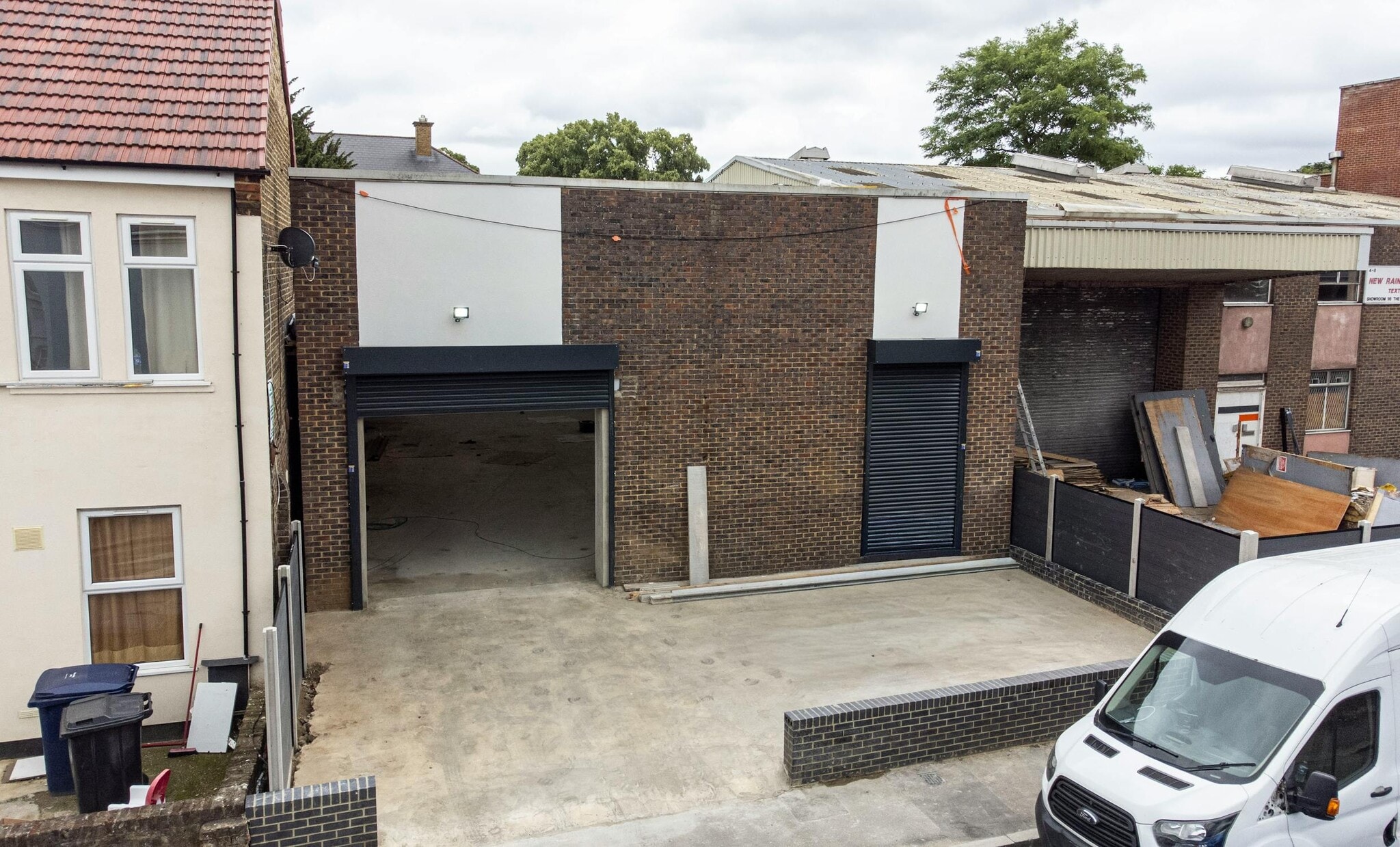 8 North Rd, Southall to rent Primary Photo- Image 1 of 2