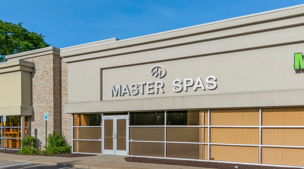 4520 Linden Creek Pky, Flint, MI to rent - Building Photo - Image 3 of 7