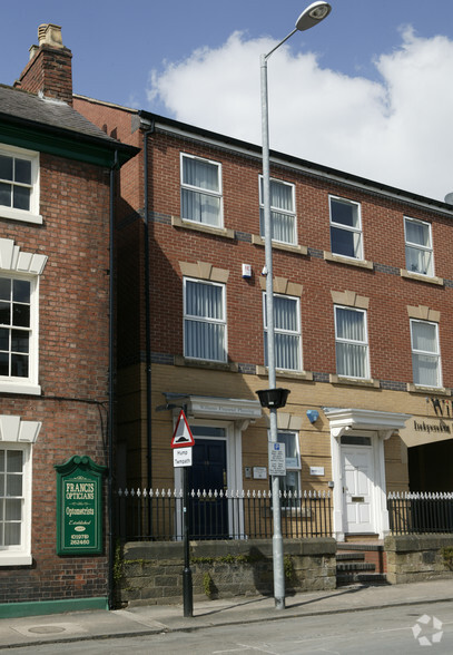 30-32 Chester St, Wrexham for rent - Building Photo - Image 3 of 4