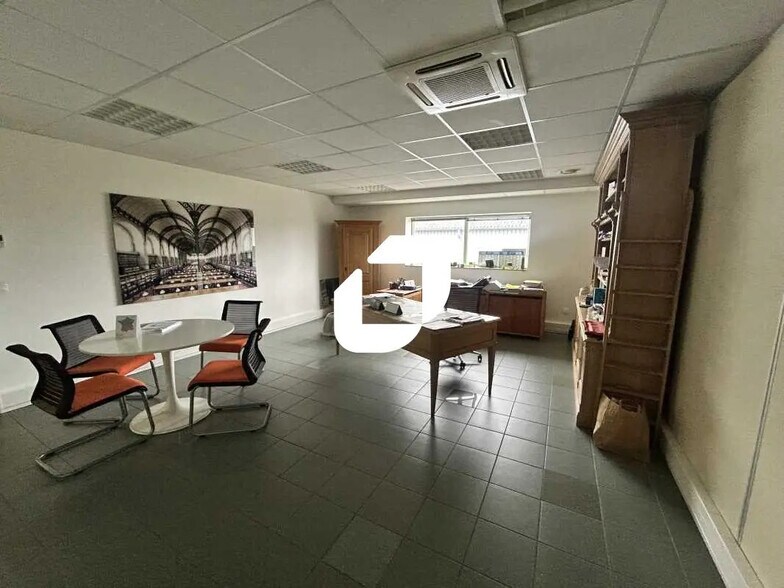 Office in Houilles to rent - Interior Photo - Image 3 of 19