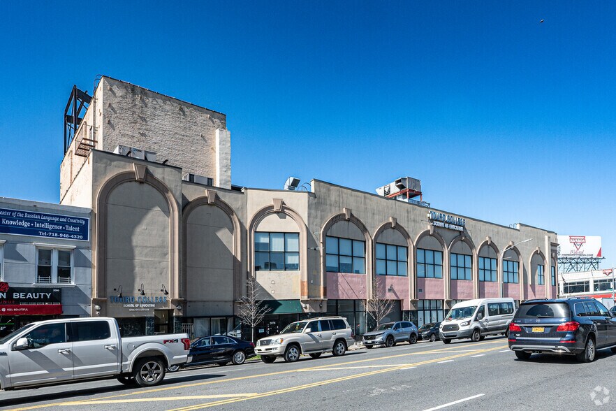 946-956 Kings Hwy, Brooklyn, NY for rent - Primary Photo - Image 1 of 5