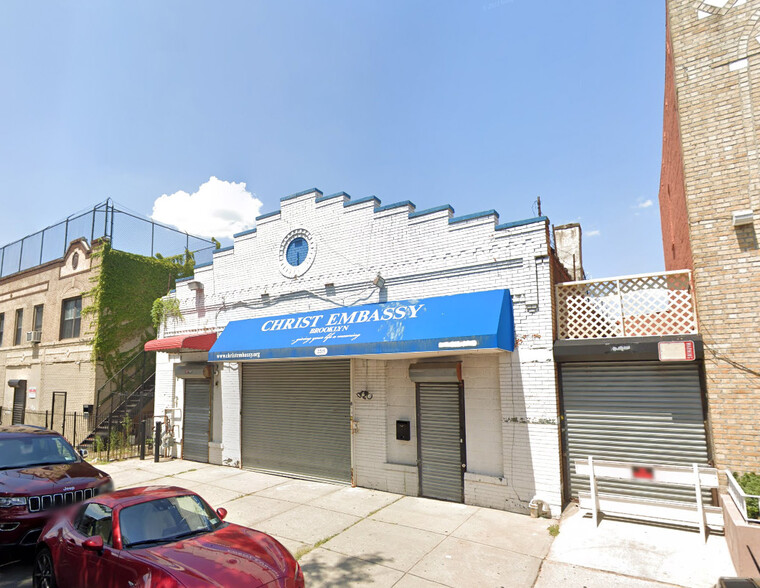 2184 Clarendon Rd, Brooklyn, NY for rent - Building Photo - Image 3 of 7