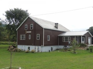 672 N Grimes Hill Rd, Granville, NY for sale Primary Photo- Image 1 of 1