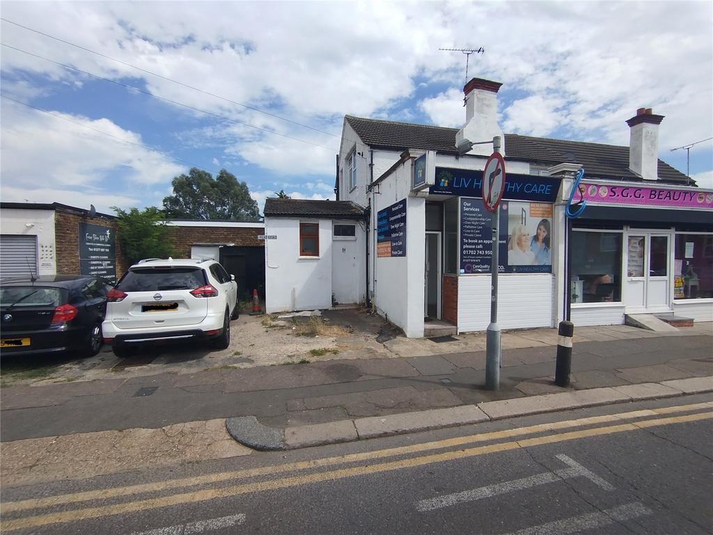 4 Nelson Rd, Leigh On Sea to rent Building Photo- Image 1 of 15