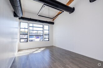 3487 Collins Ave, Richmond, CA to rent Building Photo- Image 2 of 8