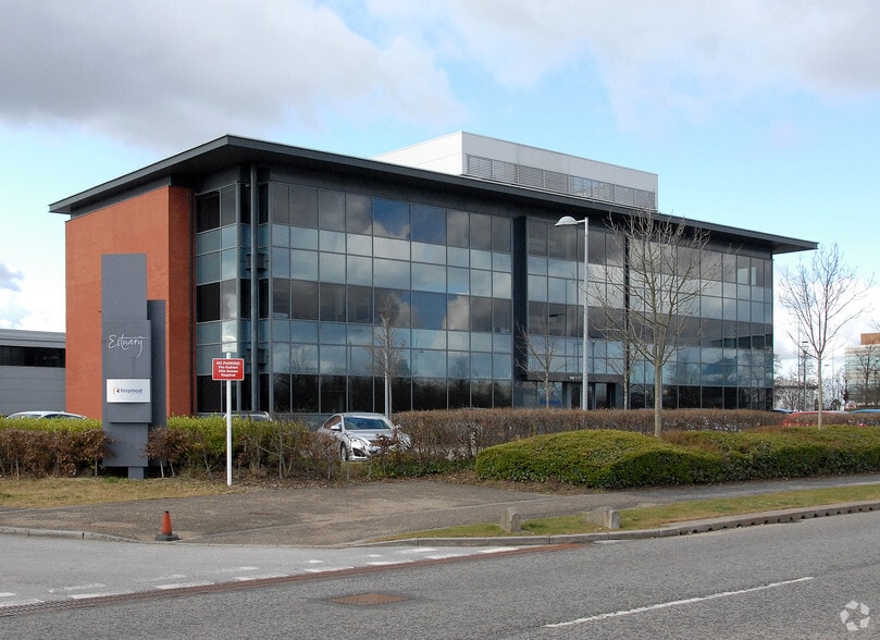 Estuary Banks, Liverpool to rent - Primary Photo - Image 1 of 4