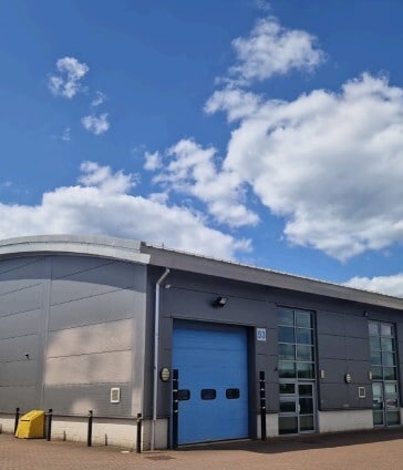 Hammond Clos, Nuneaton to rent - Building Photo - Image 2 of 5