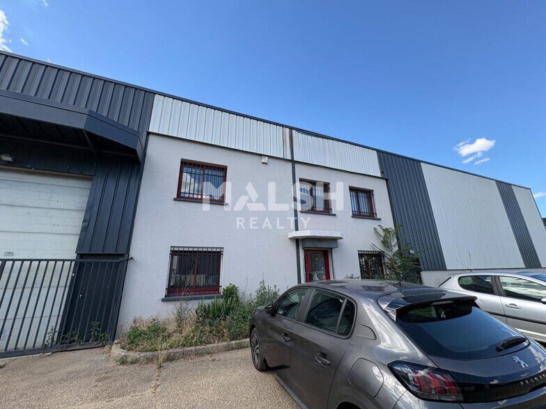 Light Industrial in Saint-Priest to rent - Building Photo - Image 2 of 18