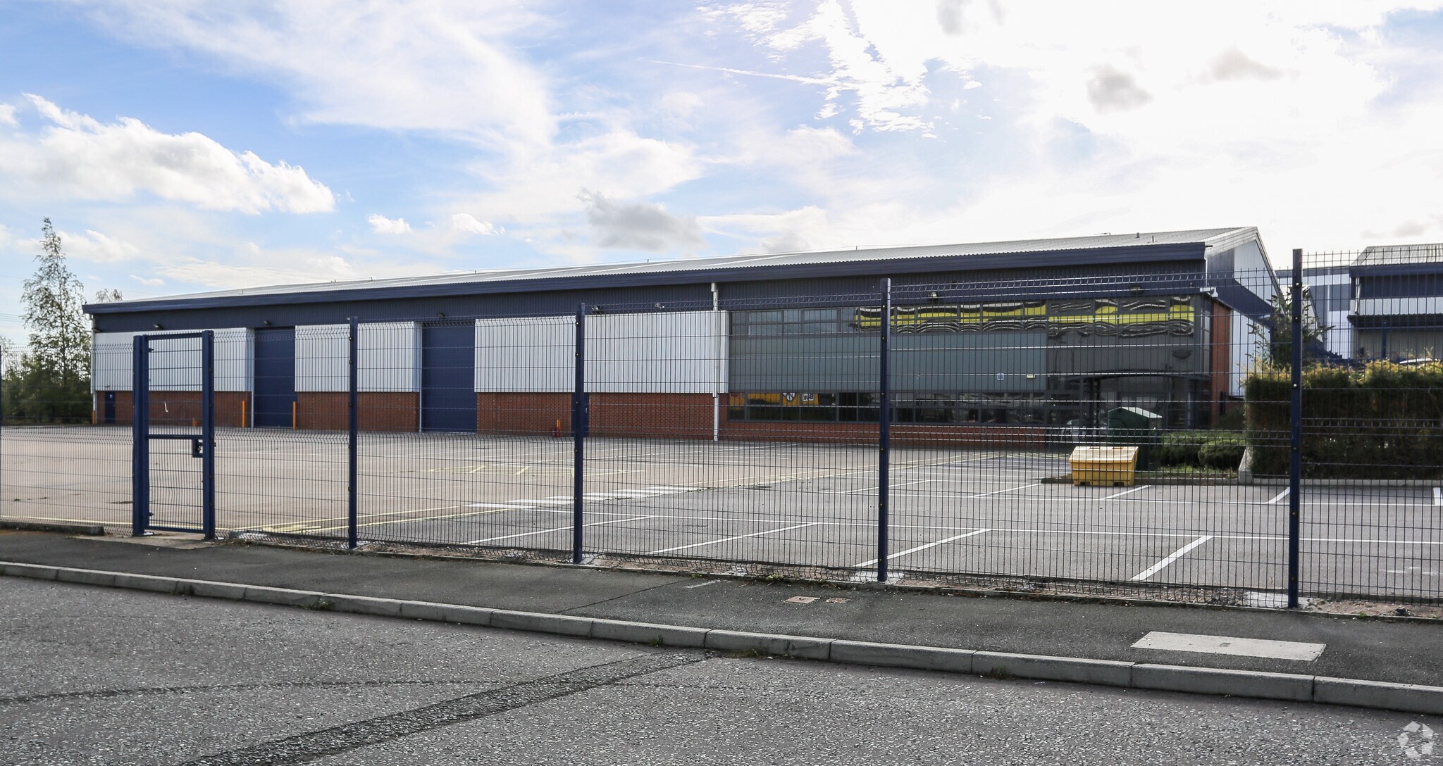 Whistler Dr, Castleford for sale Primary Photo- Image 1 of 1