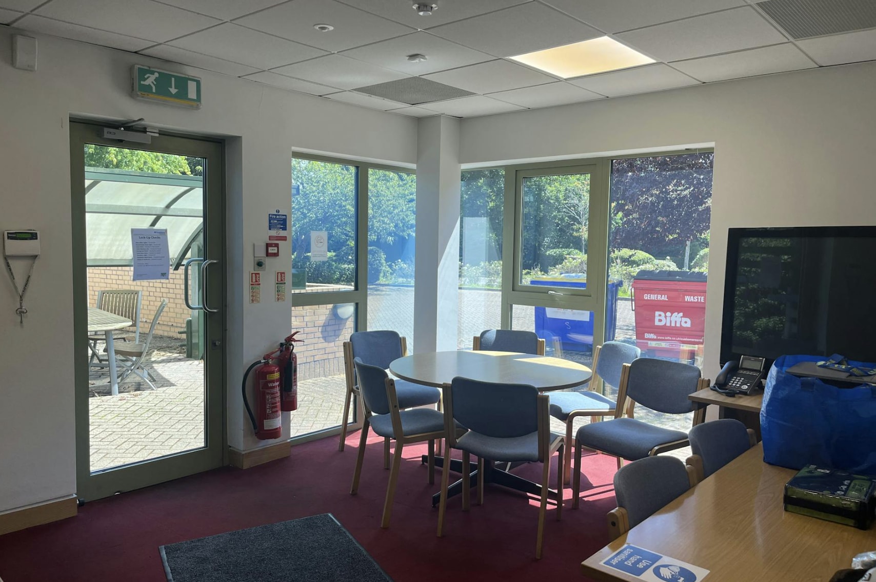 Quilters Way, Stoke Mandeville for sale Interior Photo- Image 1 of 3