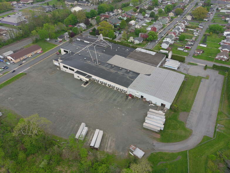 700 W 1st St, Birdsboro, PA for sale - Building Photo - Image 3 of 17