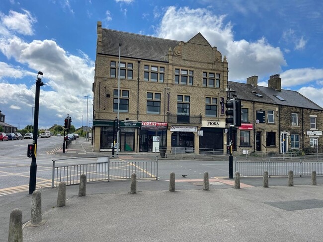 More details for 372 Otley Rd, Bradford - Retail to Rent