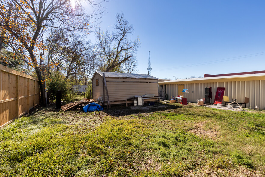 111 S 8th St, La Porte, TX for sale - Building Photo - Image 3 of 13