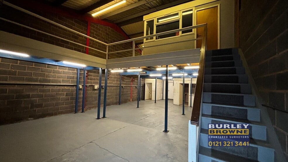 Lichfield Rd, Brownhills to rent - Building Photo - Image 3 of 10
