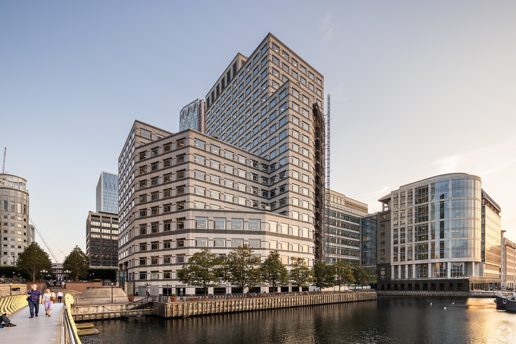 1 Cabot Sq, London for sale Building Photo- Image 1 of 1
