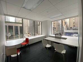 1185 Avenue of the Americas, New York, NY to rent Interior Photo- Image 2 of 5