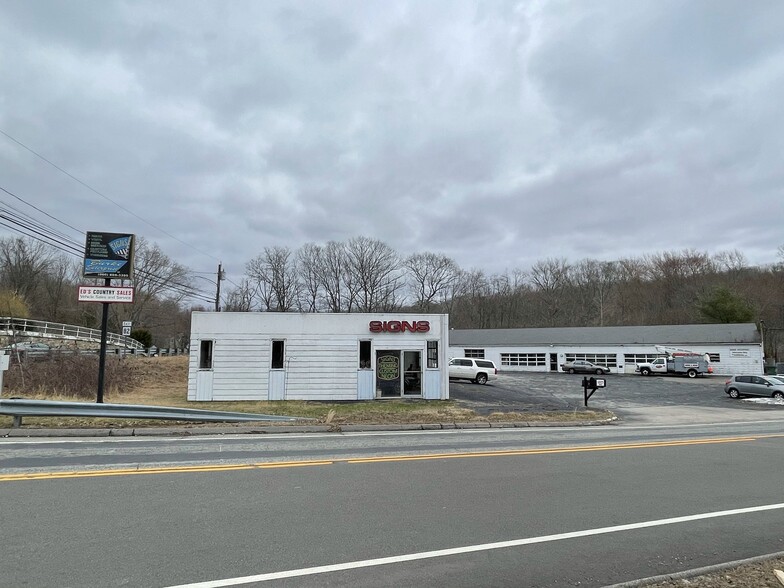 1531 Route 163, Montville, CT for sale - Building Photo - Image 1 of 1