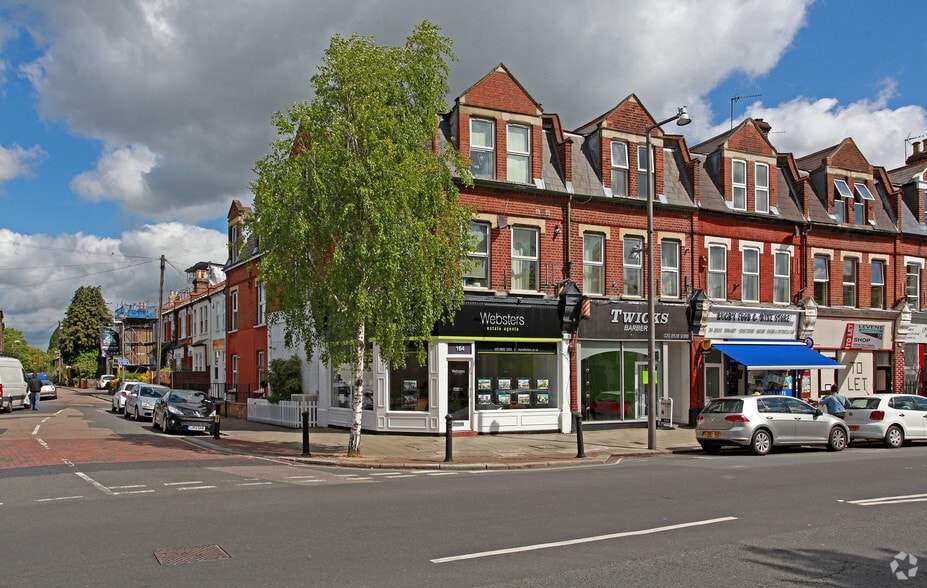 164 Heath Rd, Twickenham for sale - Building Photo - Image 1 of 6