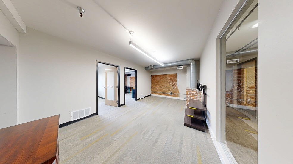 2150 W 29th Ave, Denver, CO to rent - Matterport 3D Scan - Image 2 of 15
