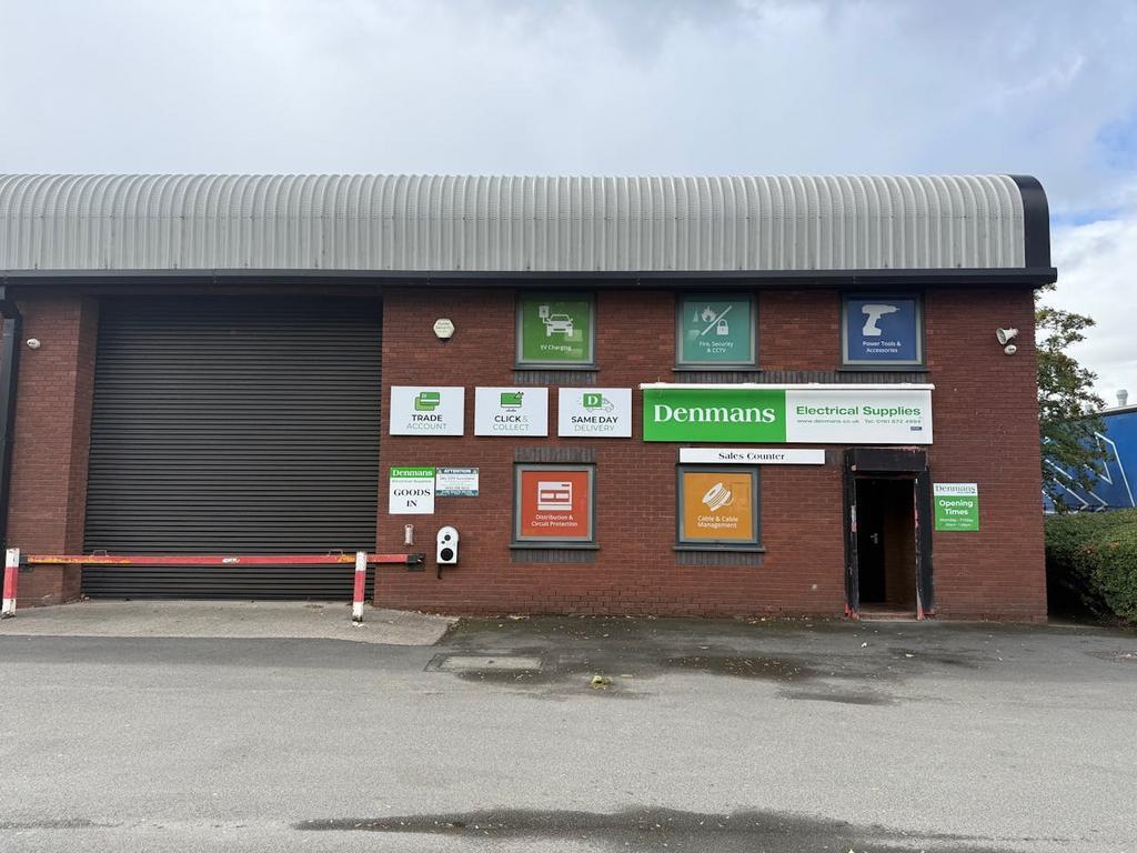 Ashburton Rd W, Manchester to rent Building Photo- Image 1 of 8