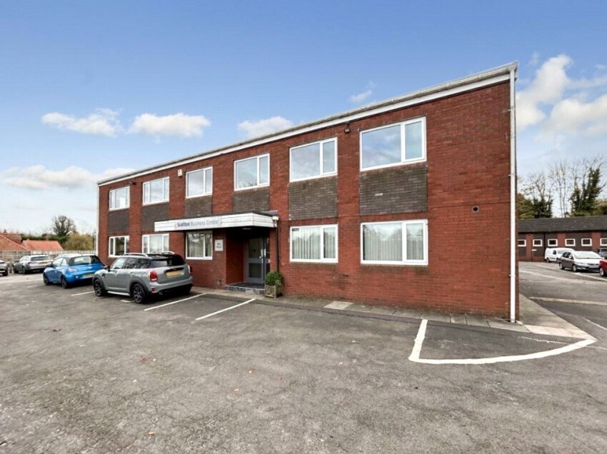 Low Moor Ln, Scotton to rent Building Photo- Image 1 of 6
