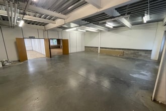 Molly Millars Ln, Wokingham to rent Interior Photo- Image 1 of 3