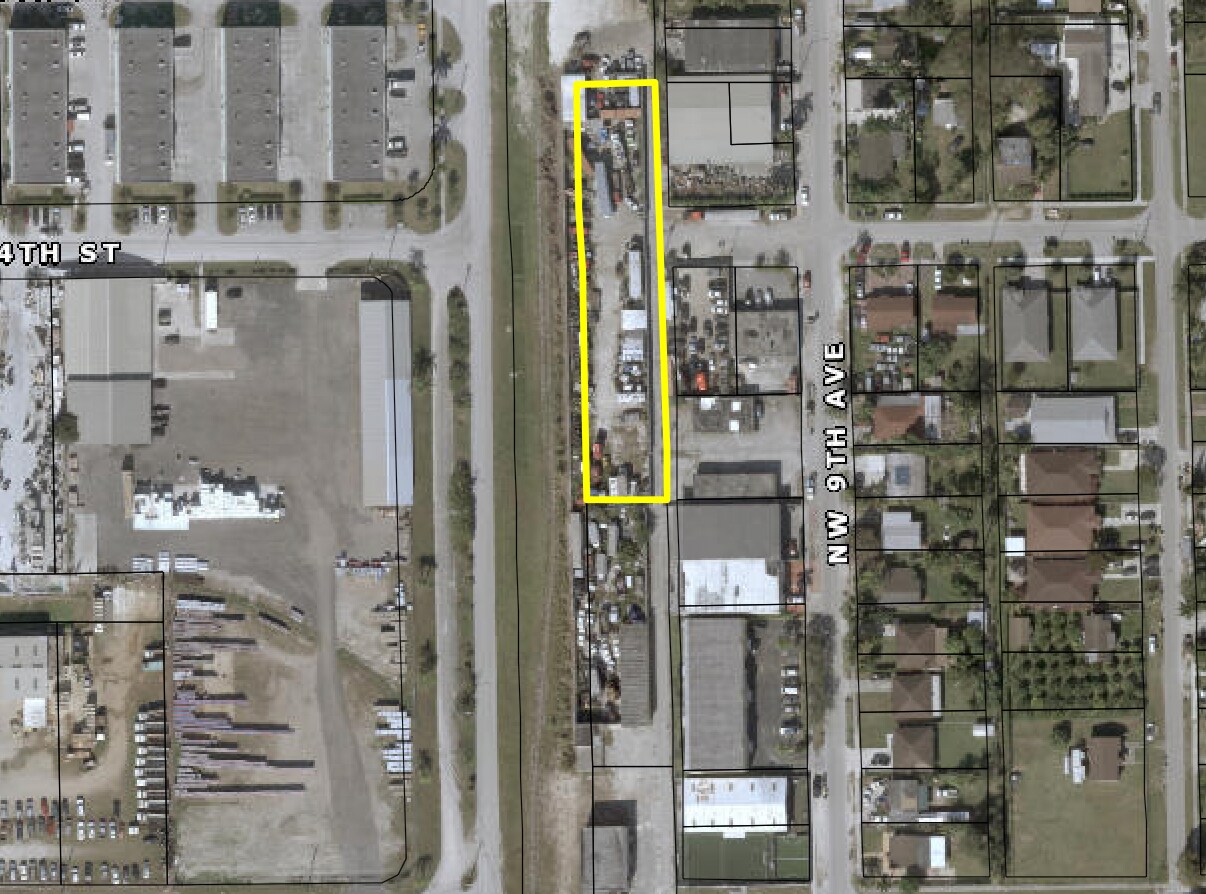 322 NW 9th Ter, Homestead, FL for sale Primary Photo- Image 1 of 1