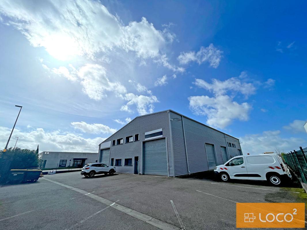 26 Rue De La Gravette, Gratentour to rent Building Photo- Image 1 of 6