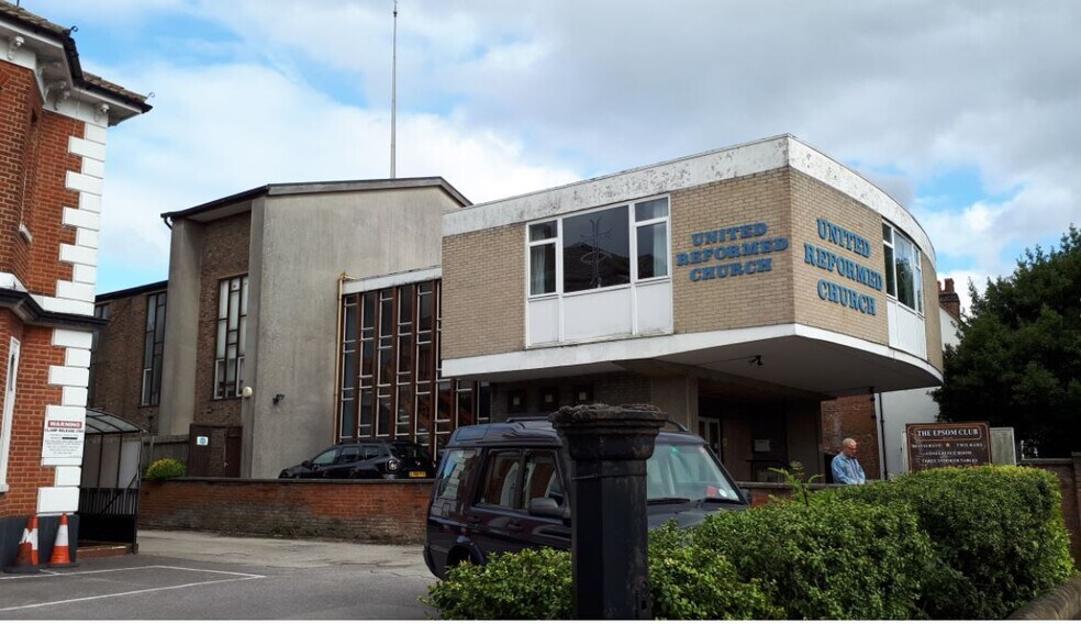 Church St, Epsom KT17 4PW UK