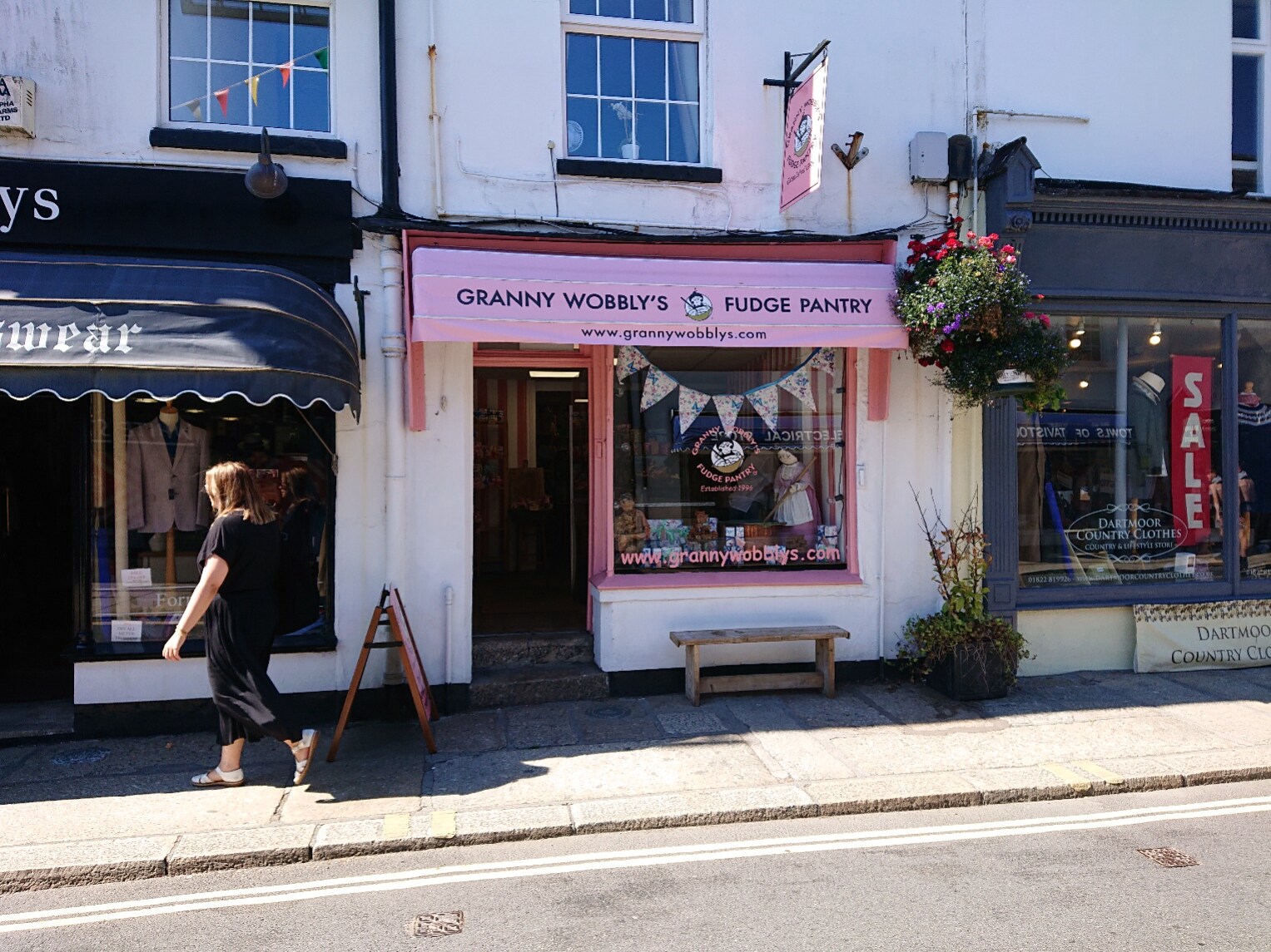 6-7 Brook St, Tavistock for sale Primary Photo- Image 1 of 1