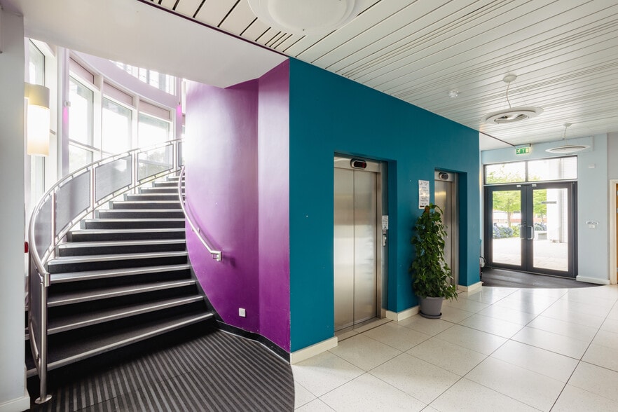 Bursledon Road, Southampton to rent - Interior Photo - Image 3 of 7