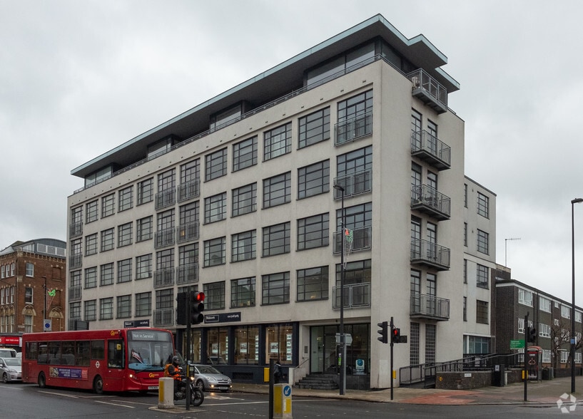 207-217 Lavender Hl, London for sale - Primary Photo - Image 1 of 1