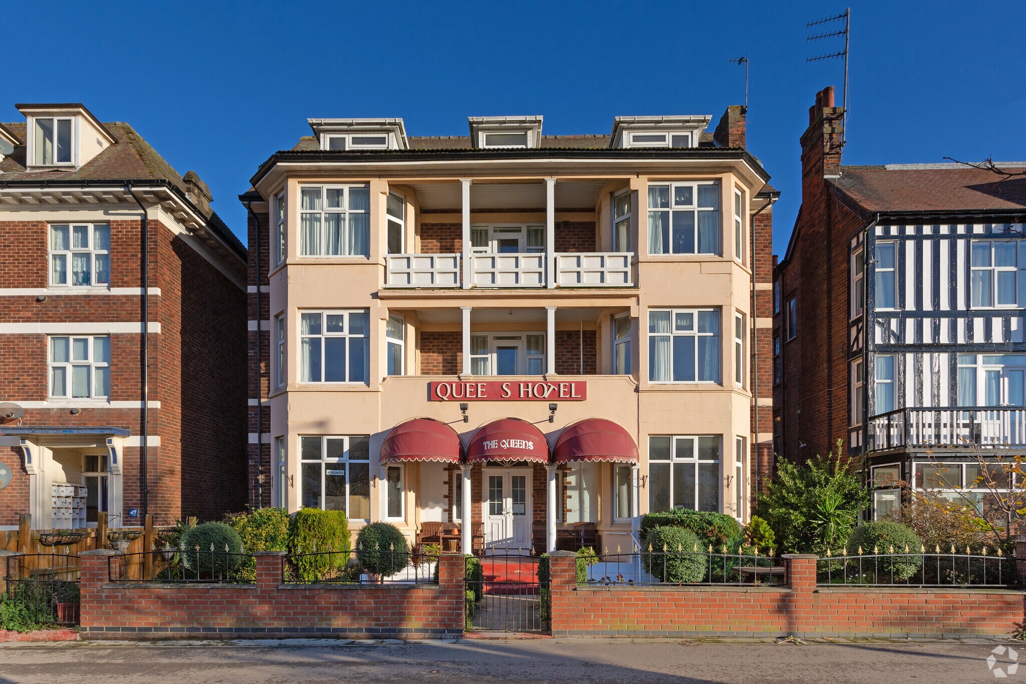 49 Scarborough Ave, Skegness for sale Building Photo- Image 1 of 1