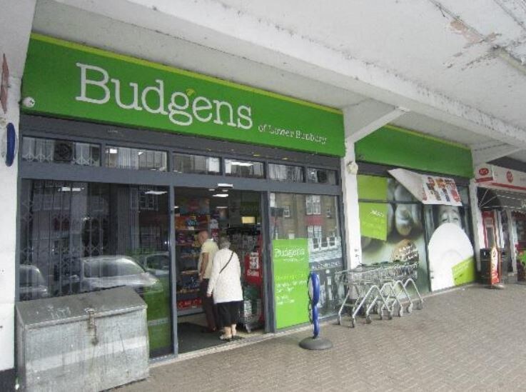 6-7 The Avenue, Sunbury On Thames for sale Primary Photo- Image 1 of 1