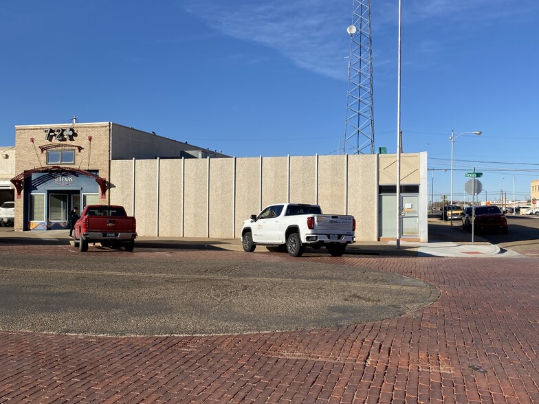 1502 Texas Ave, Lubbock, TX for sale - Building Photo - Image 1 of 1