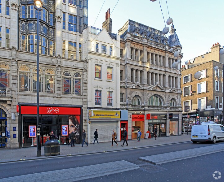 137 Oxford St, London to rent - Building Photo - Image 2 of 2