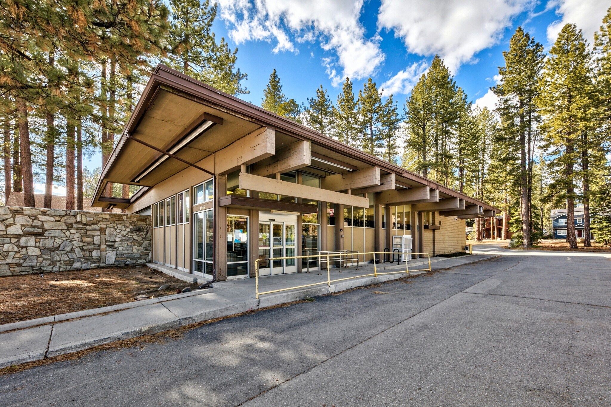 8245 N Lake Blvd, Kings Beach, CA for sale Building Photo- Image 1 of 1