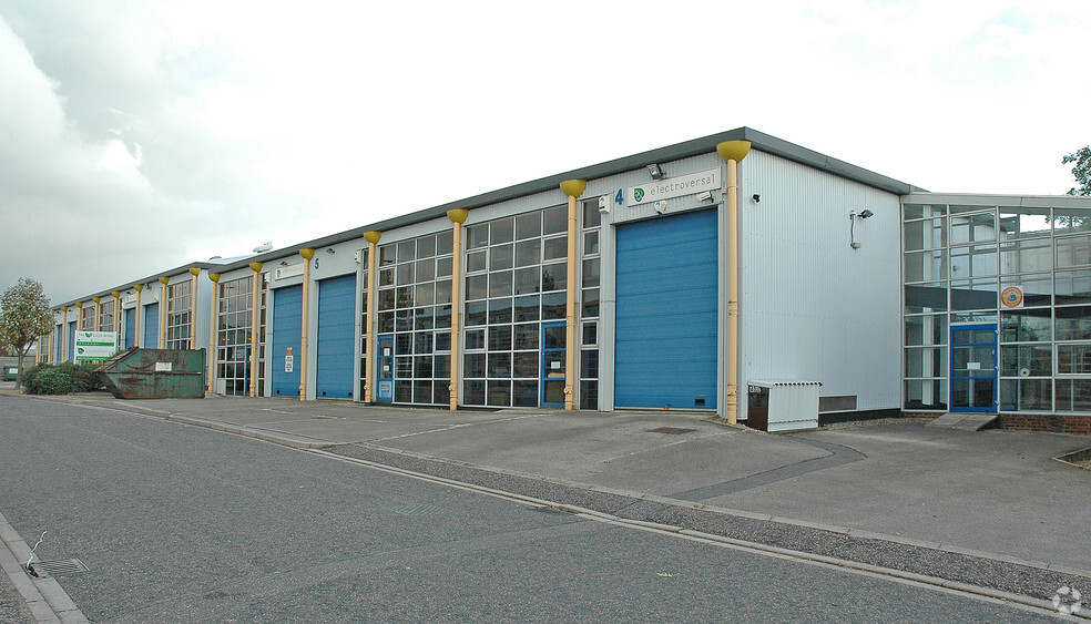 Ribocon Way, Luton for sale - Primary Photo - Image 1 of 1