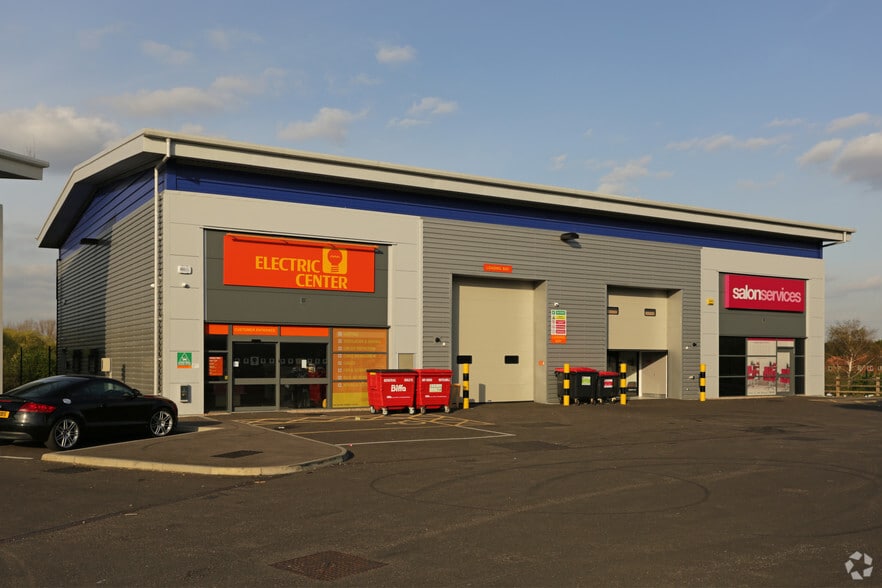 Southend Ln, London to rent - Primary Photo - Image 1 of 4