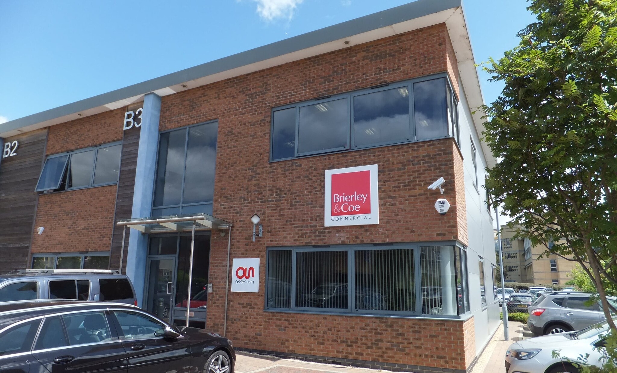 Yeoman Way, Worthing to rent Building Photo- Image 1 of 3