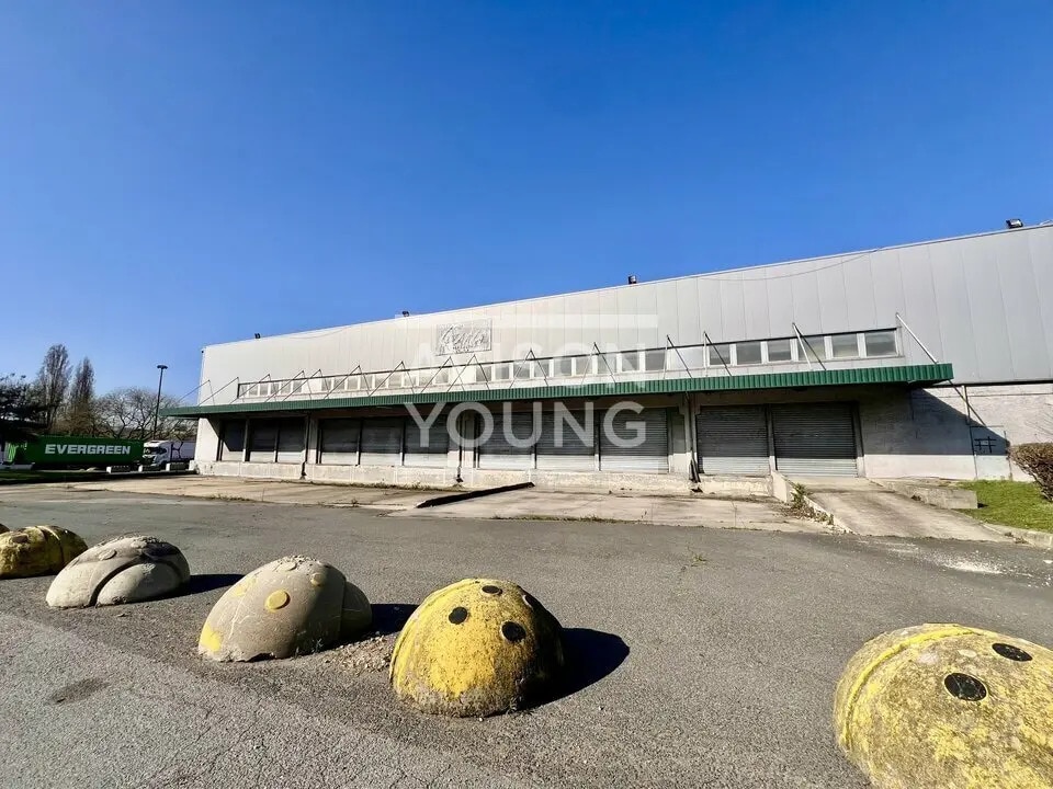 Light Industrial in Aulnay-sous-Bois to rent Building Photo- Image 1 of 11