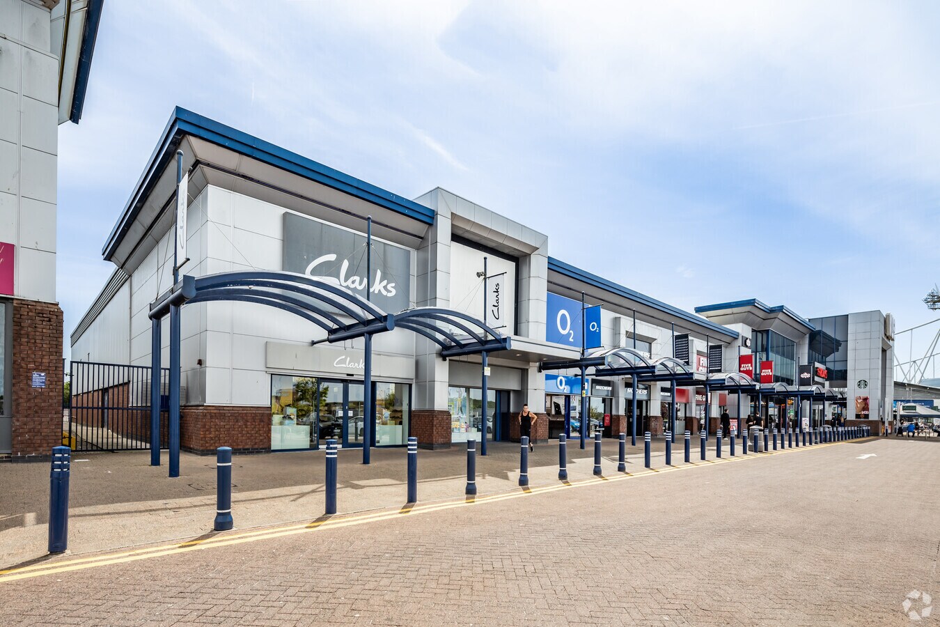 middlebrook bolton bl6 6pe