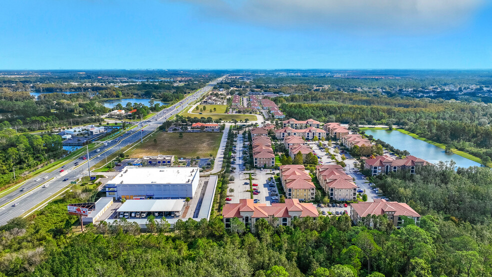 001 W Irlo Bronson Memorial Hwy, Kissimmee, FL for rent - Building Photo - Image 2 of 7