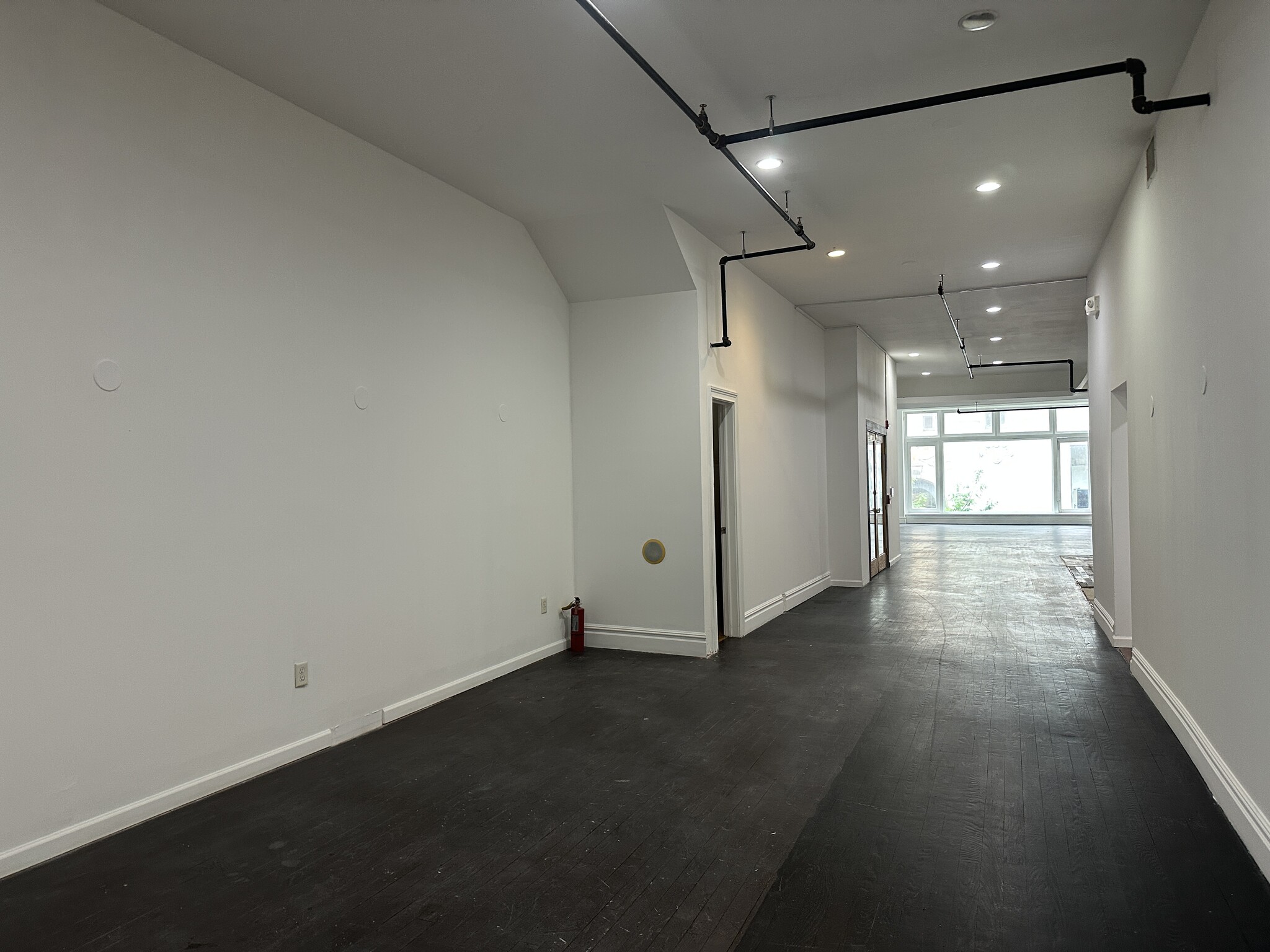 1519 Walnut St, Philadelphia, PA to rent Building Photo- Image 1 of 11