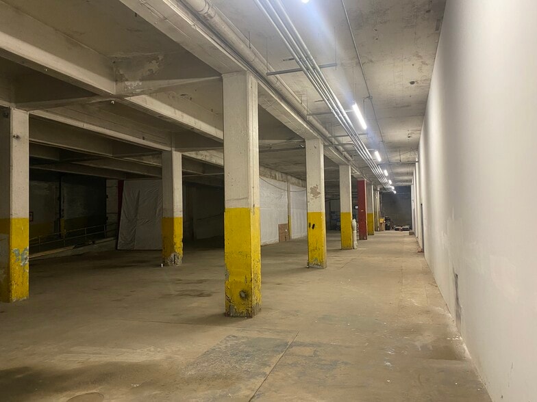 556-560 Custer St, Detroit, MI for sale - Building Photo - Image 2 of 9