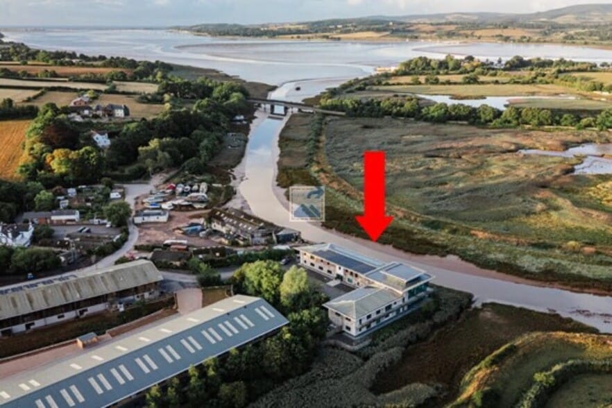 Odhams Wharf, Ebford to rent - Aerial - Image 2 of 2