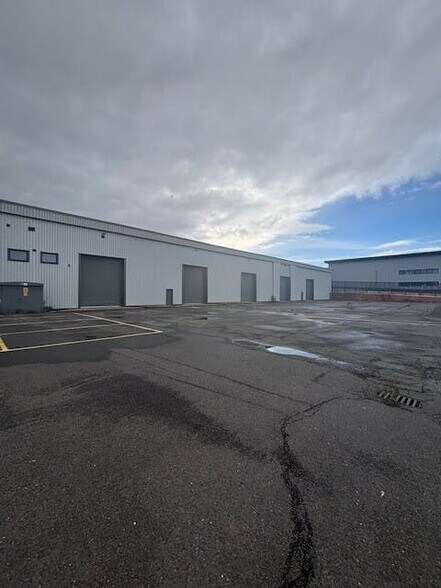Canal Rd, Coventry to rent - Building Photo - Image 3 of 5