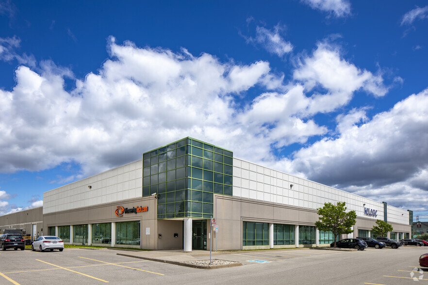 2400 Skymark Ave, Mississauga, ON for rent - Building Photo - Image 3 of 5