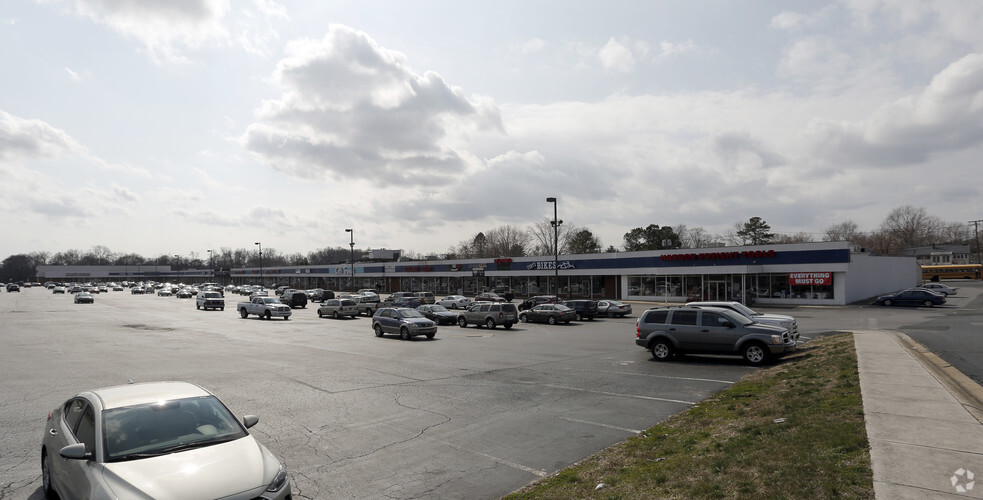 1664-1678 Rte 13, Dover, DE for rent - Building Photo - Image 1 of 9