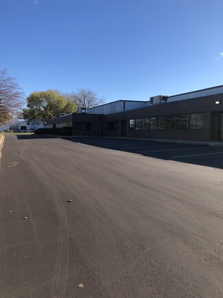 More details for 300 S Owasso Blvd E, Little Canada, MN - Industrial for Sale